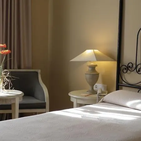 Hotel Alboran 4*