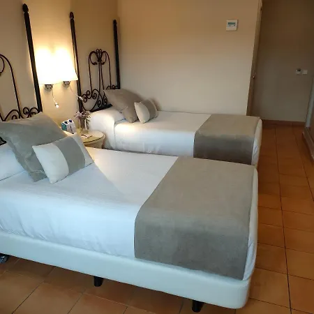 Alboran Hotel 4*