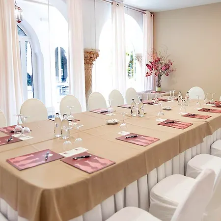 Hotel Alboran