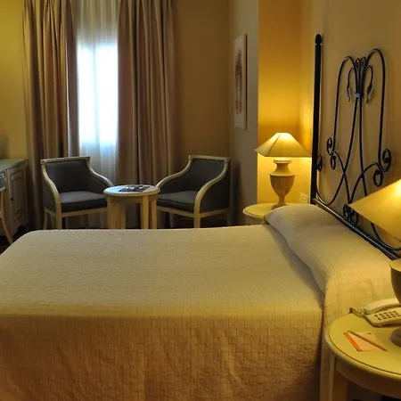 Alborán Hotel